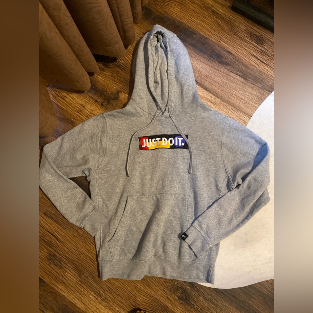 Men’s Nike Sweatshirt “Just Do It” Size Small